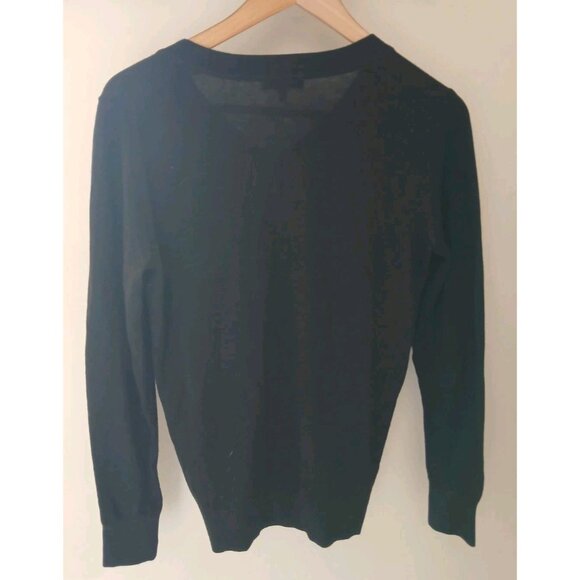 Quince Lightweight Cotton Cashmere V-Neck Sweater - Picture 7 of 9